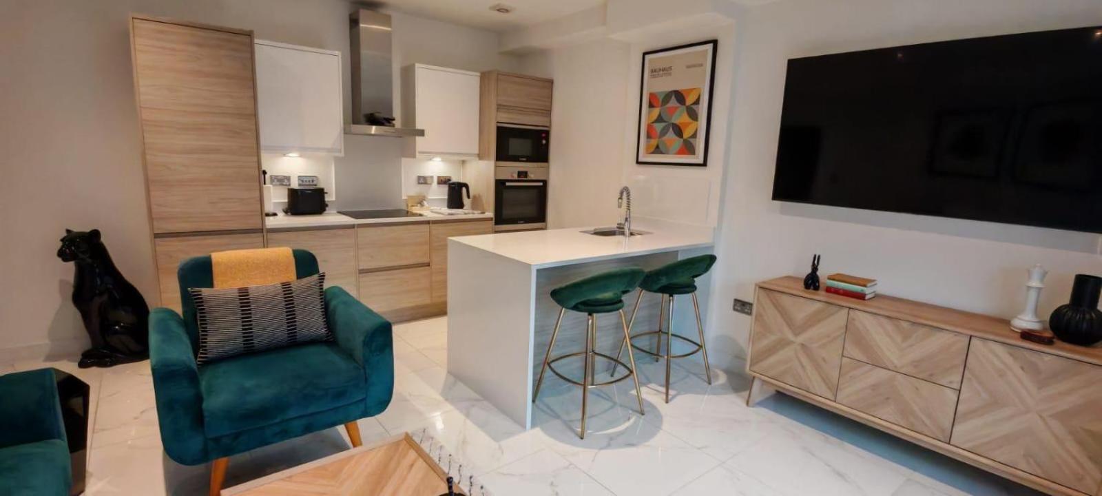 Luxury Apartment: City Centre, Stylish, Modern Честер Экстерьер фото